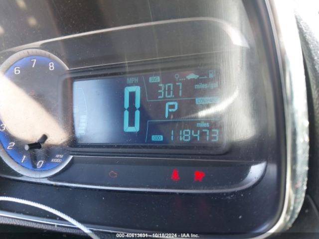 KL7CJRSB0FB196903 Chevrolet Trax Lt