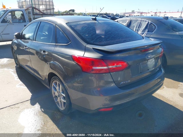 Ford FOCUS SE 2015 1FADP3F28FL299564 Image 3