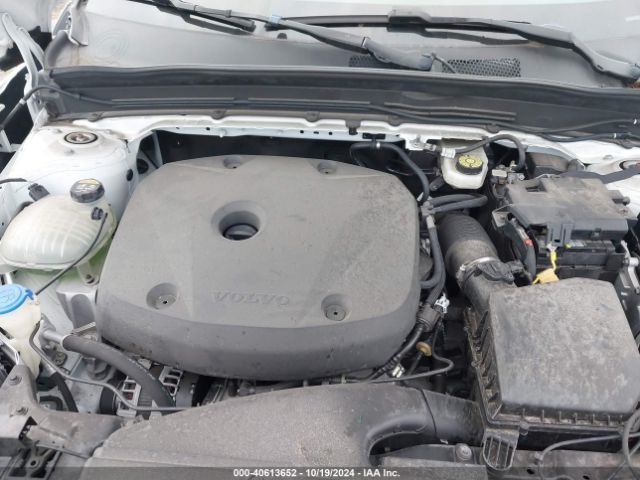 YV4AC2HK0M2490363 Volvo Xc40 T4 Momentum