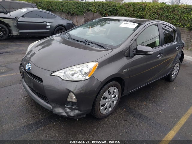 JTDKDTB37E1567930 Toyota Prius C Two