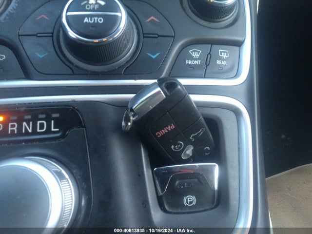 Chrysler 200 Limited 2015 1C3CCCAB1FN569171 Image 11