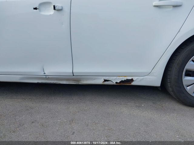 1G1PB5SH2E7278091 Chevrolet Cruze Ls Manual