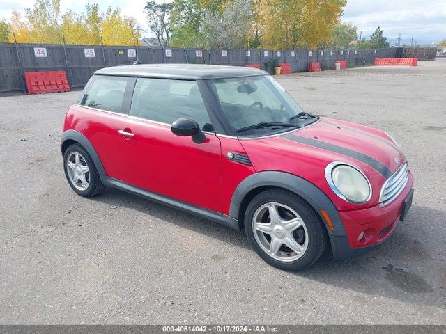 2009 MINI COOPER WMWMF33539TU73005 Photo 0