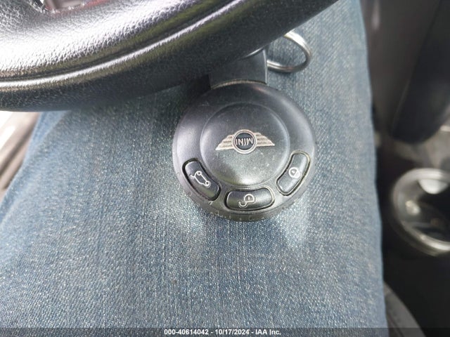 2009 MINI COOPER WMWMF33539TU73005 Photo 10