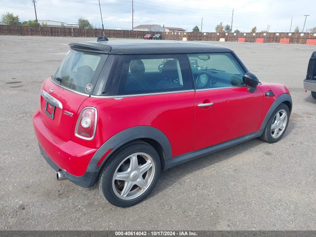 2009 MINI COOPER WMWMF33539TU73005 Photo 3