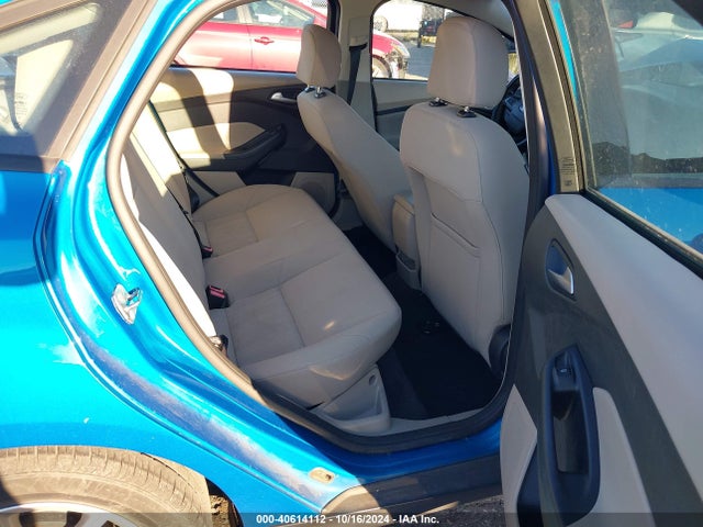 Ford FOCUS SE 2015 1FADP3F20FL322108 Image 8