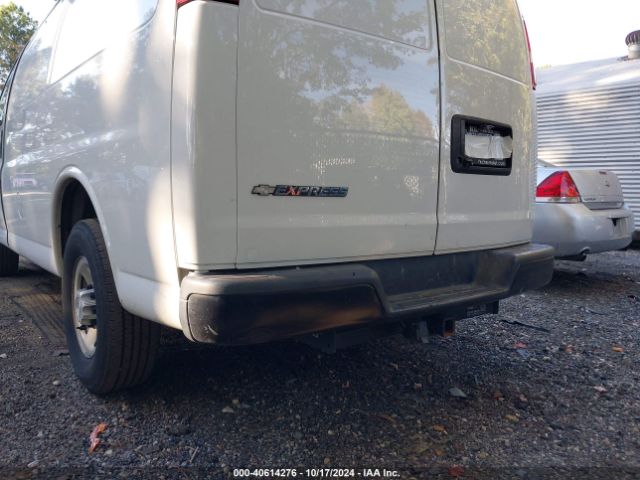 1GCWGAFP5K1322954 Chevrolet Express 2500 Work Van