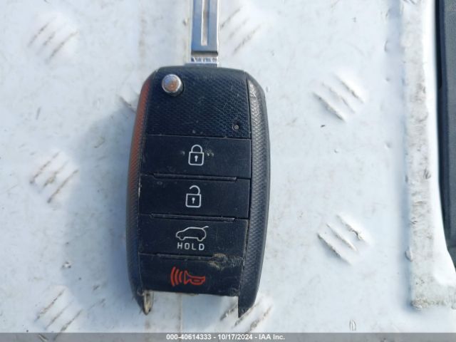 KNDPBCAC6G7819860 KIA Sportage Lx