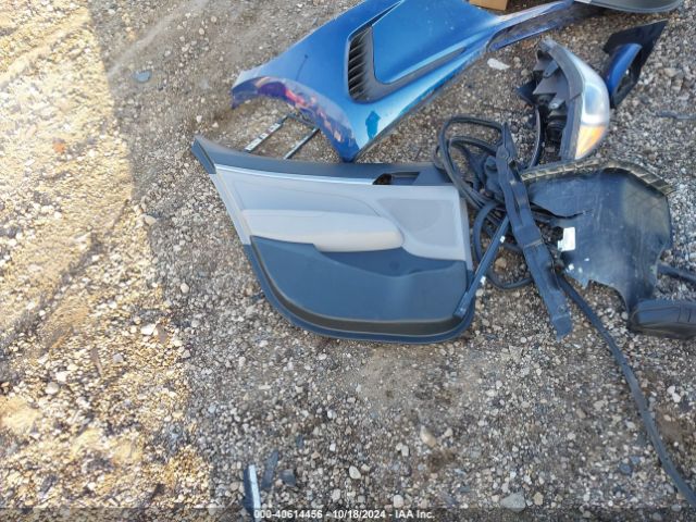5NPD74LF3JH392058 Hyundai ELANTRA SE