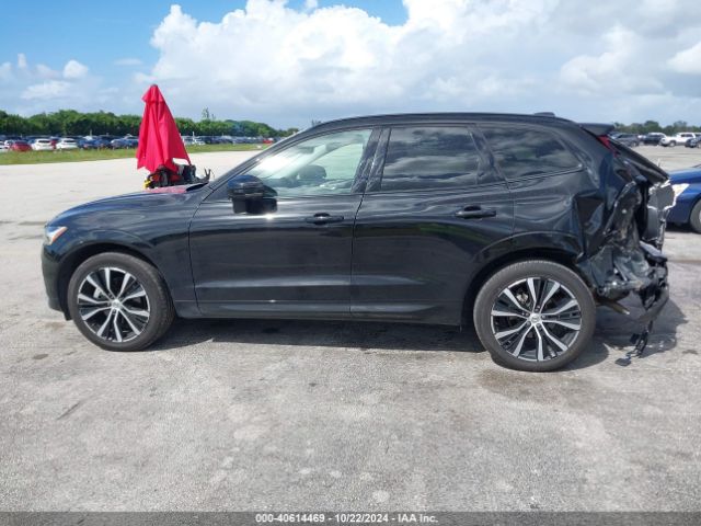 YV4L12RL2R1776024 Volvo Xc60 B5 Plus Dark Theme