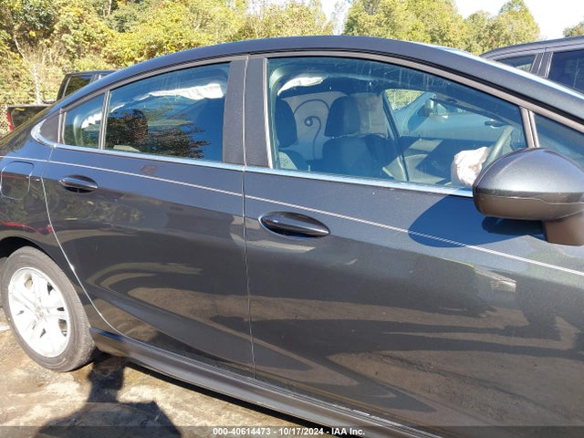 Chevrolet Cruze Lt Auto 2018 1G1BE5SM6J7150025 Image 13
