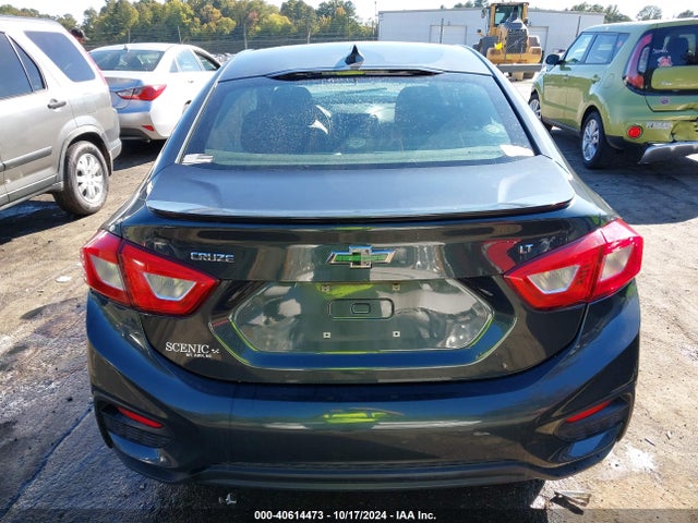 Chevrolet Cruze Lt Auto 2018 1G1BE5SM6J7150025 Image 16