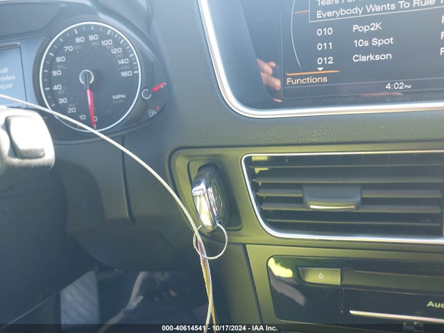 Audi Q5 3.0t Premium Plus 2016 WA1D7AFP4GA114976 Image 11