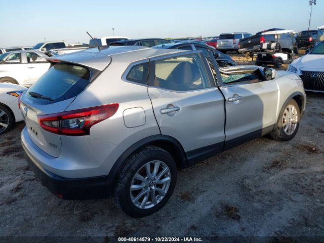 JN1BJ1AV5MW308681 Nissan Rogue Sport S Fwd Xtronic Cvt
