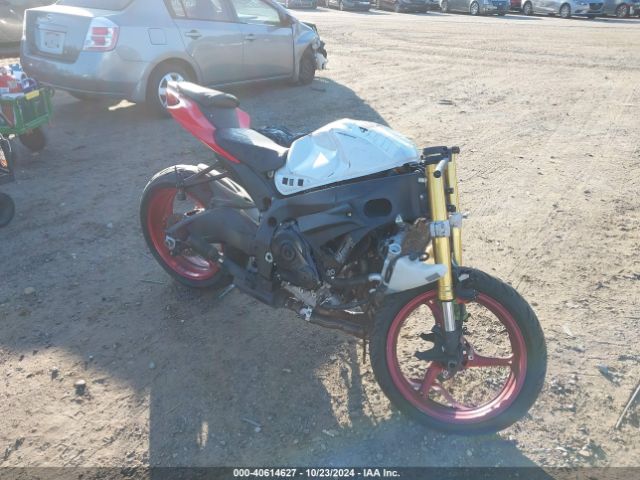 2017 SUZUKI GSX-R750 JS1GR7MA9H2102231