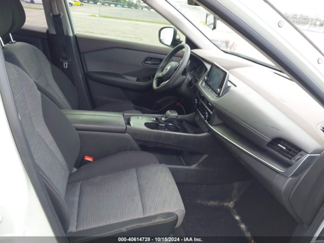 JN8AT3AA6MW018742 Nissan Rogue S Fwd