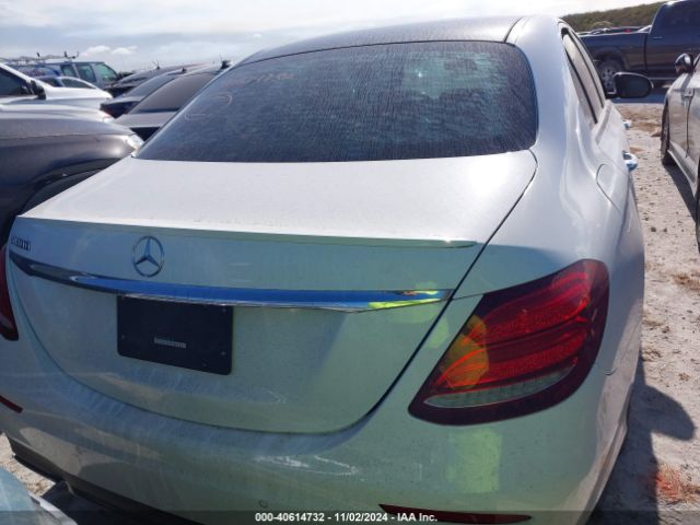 WDDZF4JB6JA320180 Mercedes-Benz E 300