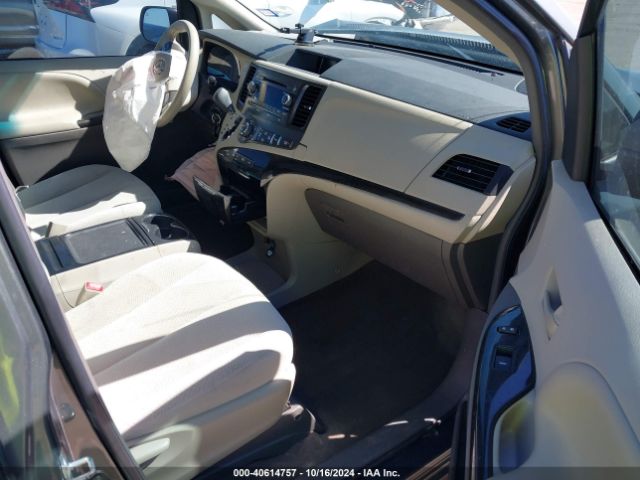 5TDKK3DC0ES452026 Toyota Sienna Le V6 8 Passenger