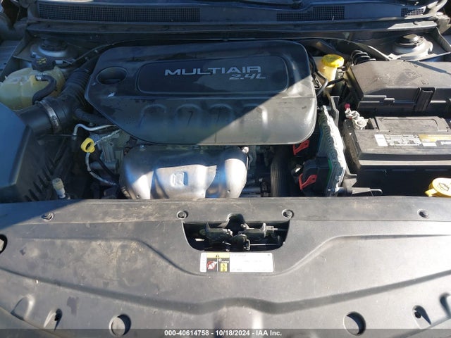 Chrysler 200 Limited 2016 1C3CCCAB7GN160495 Image 10