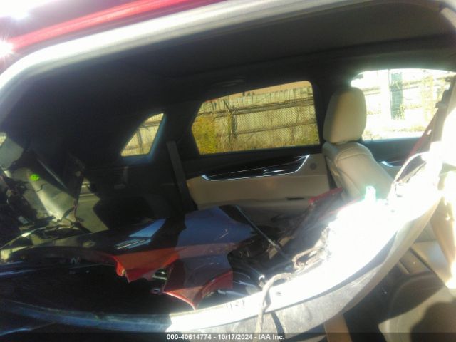 1GYKNDRS6HZ146958 Cadillac XT5 LUXURY