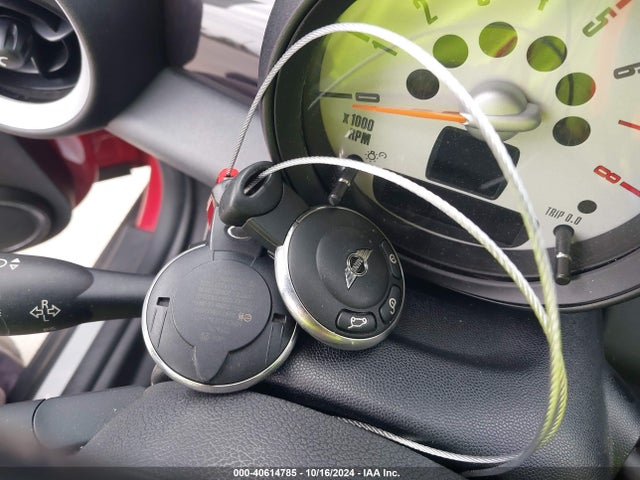 2011 MINI COOPER S CLUBMAN WMWZG3C55BTY36459 Photo 10