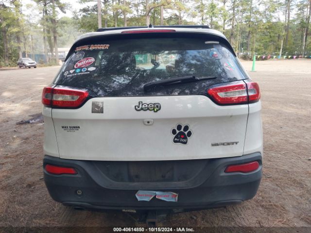 1C4PJLAB5FW721482 Jeep Cherokee Sport