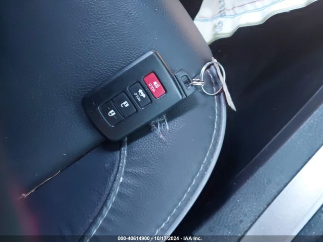 2T1BURHE9FC276760 Toyota Corolla Le Premium