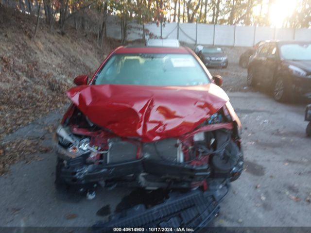 2T1BURHE9FC276760 Toyota Corolla Le Premium