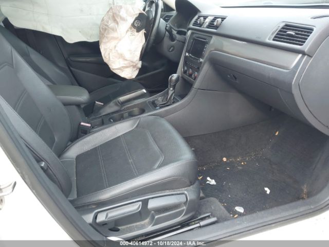 1VWAT7A38FC094307 Volkswagen Passat 1.8t Limited Edition
