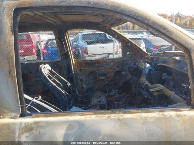1GT12ZE84FF105051 GMC Sierra 2500hd Slt