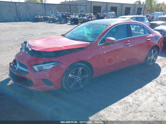 WDD3G4FB4KW016233 Mercedes-Benz A 220 4matic