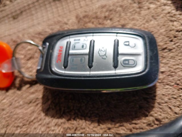 2C4RC1DG5HR636345 Chrysler Pacifica Touring