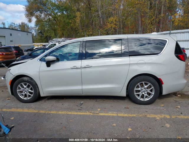 2C4RC1DG5HR636345 Chrysler Pacifica Touring