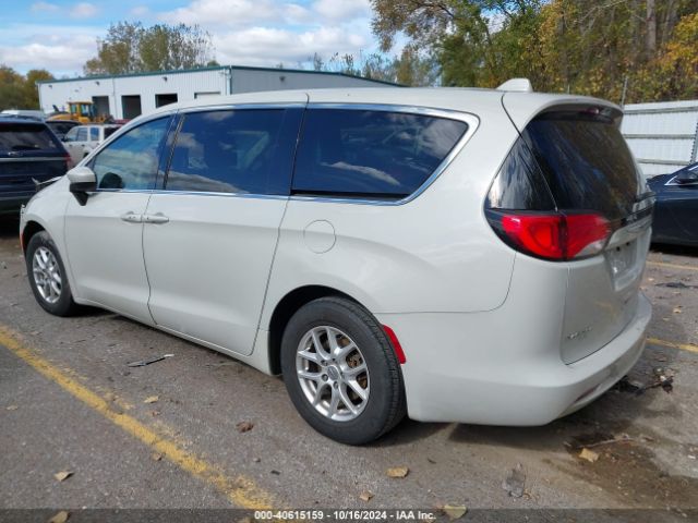 2C4RC1DG5HR636345 Chrysler Pacifica Touring
