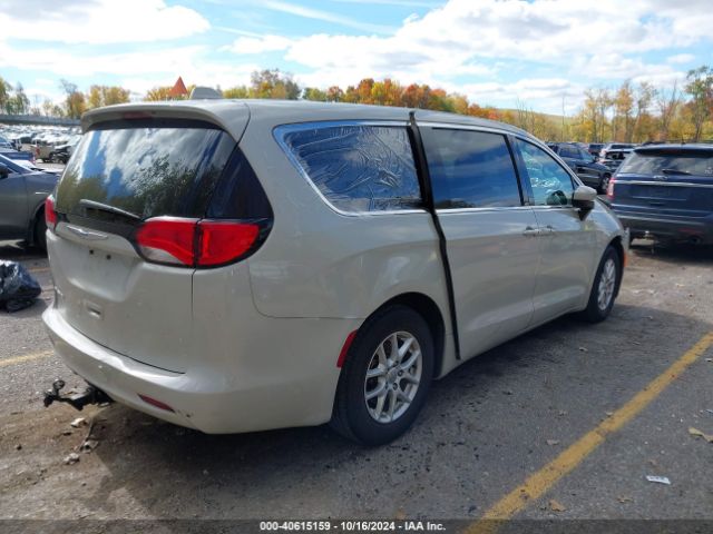2C4RC1DG5HR636345 Chrysler Pacifica Touring