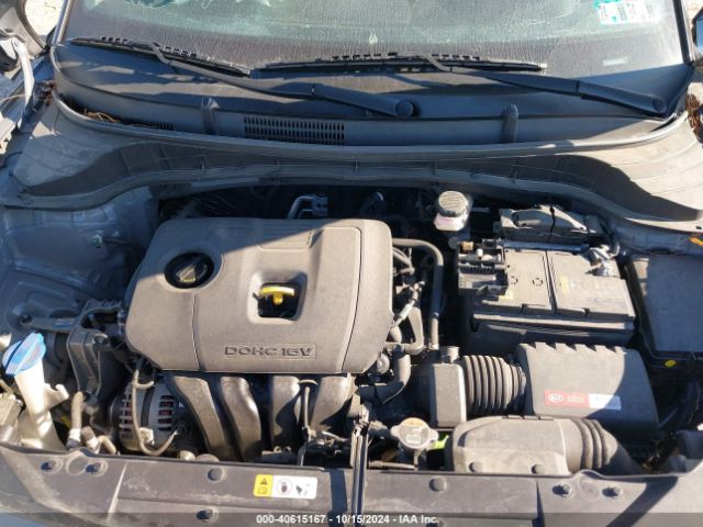 KNDJ23AU1N7806896 KIA SOUL LX
