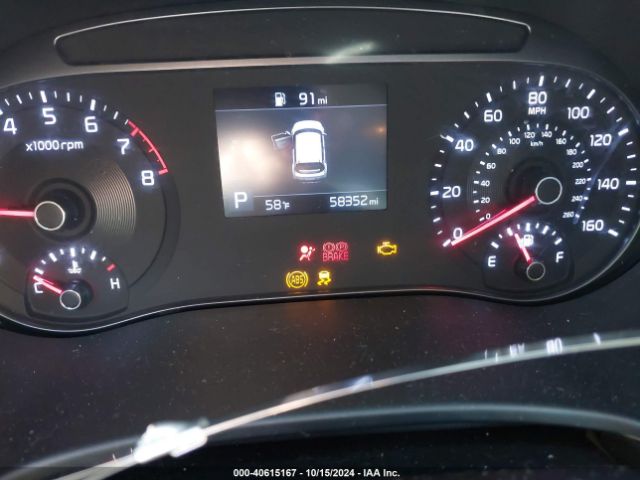 KNDJ23AU1N7806896 KIA SOUL LX