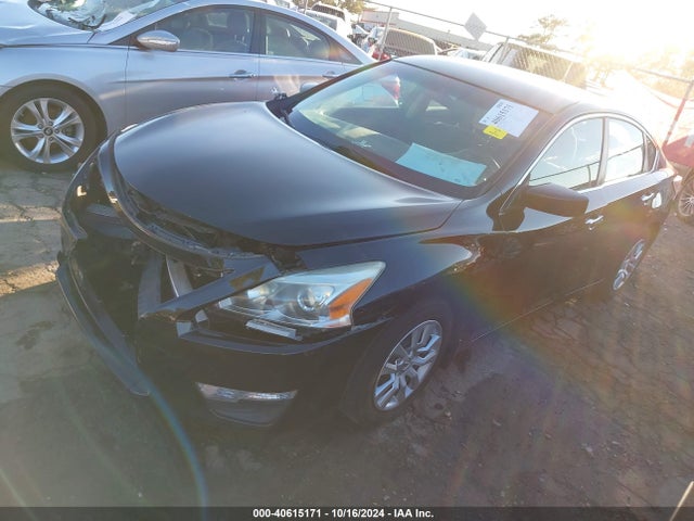 Nissan Altima 2.5 S 2015 1N4AL3AP1FC143187 Image 2