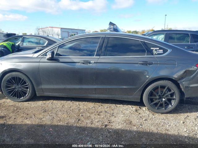 3FA6P0HD7GR110105 Ford FUSION SE
