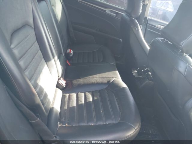 3FA6P0HD7GR110105 Ford FUSION SE