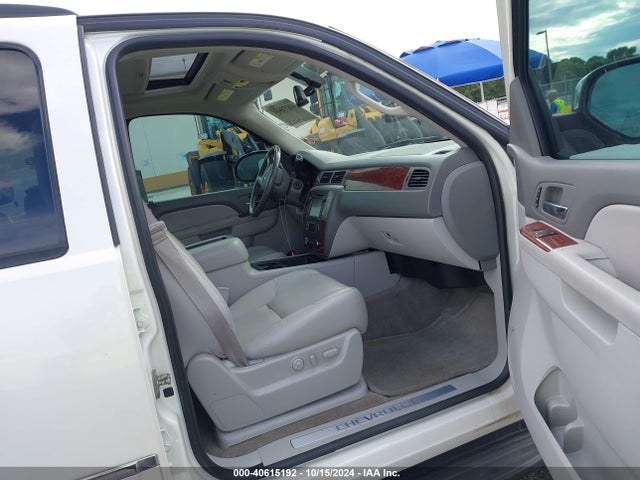 1GNSKCE01ER163974 Chevrolet Tahoe Ltz