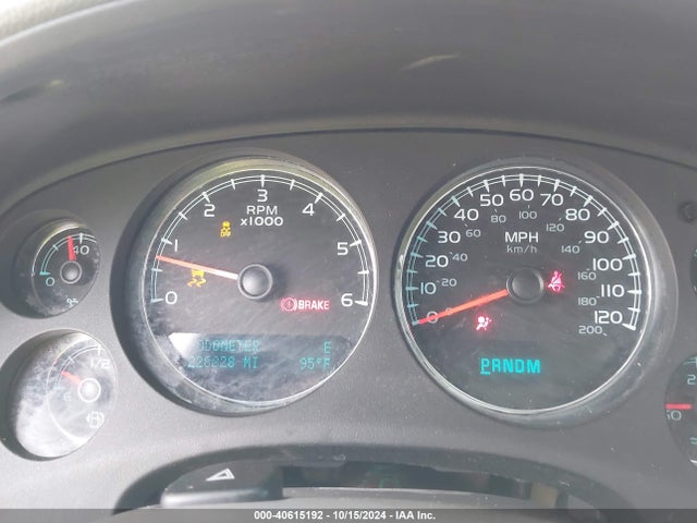 1GNSKCE01ER163974 Chevrolet Tahoe Ltz