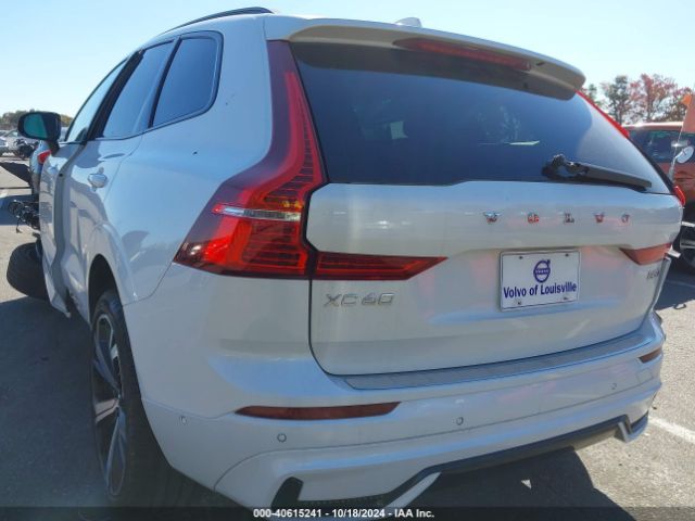 2022 VOLVO XC60 YV4L12RM6N1083248 Photo 2