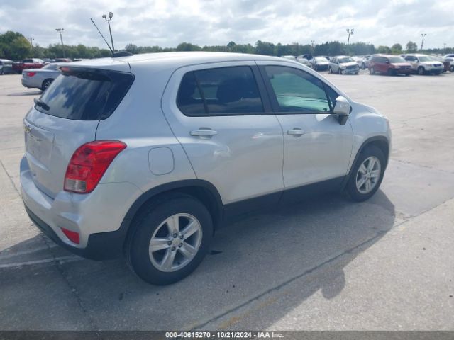 KL7CJKSB3LB038526 Chevrolet Trax Fwd Ls