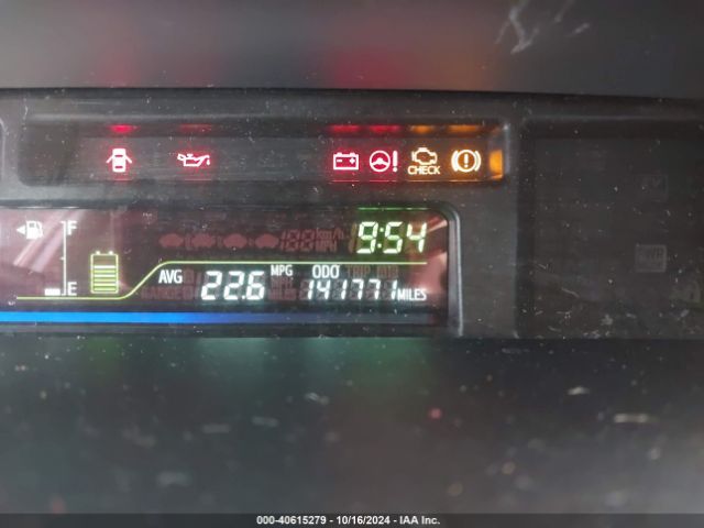 JTDZN3EUXE3324259 Toyota Prius V Three