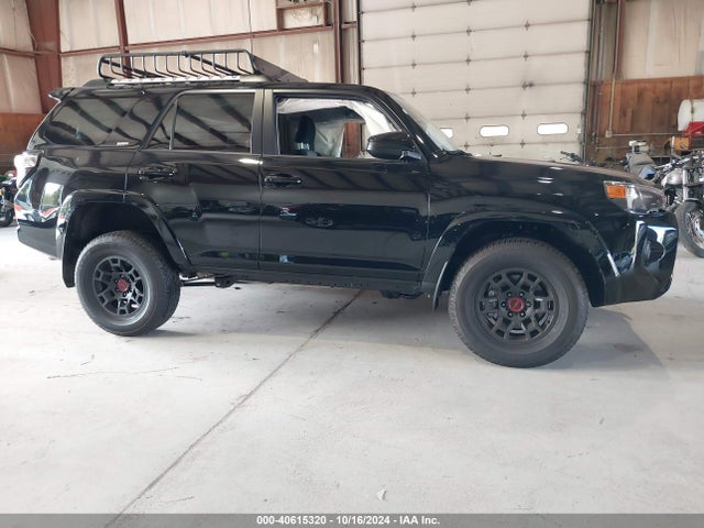 Toyota 4RUNNER SR5 2024 JTEMU5JR2R6286777 Image 14