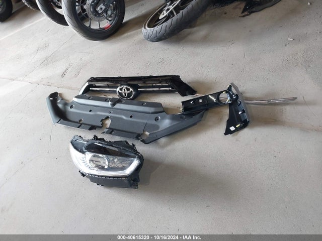 Toyota 4RUNNER SR5 2024 JTEMU5JR2R6286777 Image 12