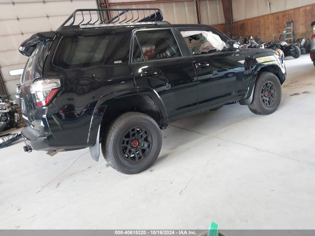 Toyota 4RUNNER SR5 2024 JTEMU5JR2R6286777 Image 4