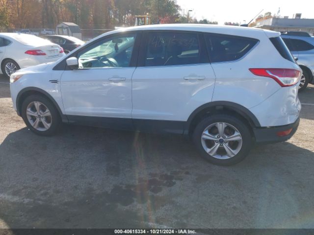 1FMCU9GX1EUB81842 Ford ESCAPE SE
