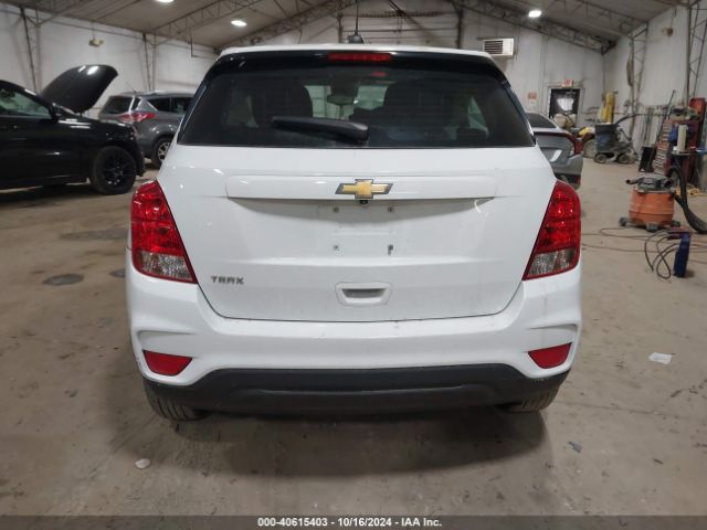KL7CJKSB2JB702814 Chevrolet TRAX LS